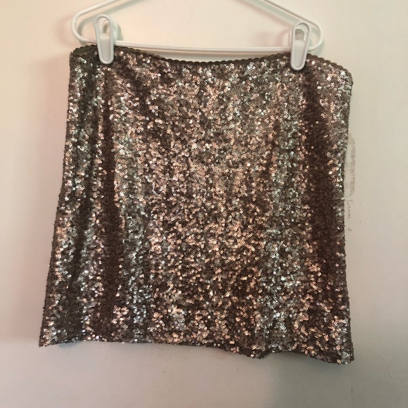 Forever 21 gold skirt - Picture 1 of 3